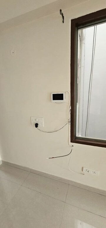 Furnished Amenities in 3 BHK Independent House at Ansal Plaza Sector-23, Sector 23 – for Rent