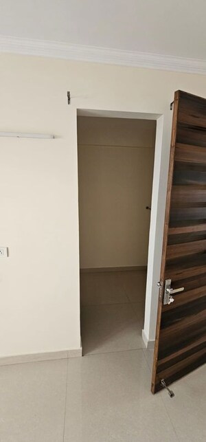 Room in 3 BHK Independent House at Ansal Plaza Sector-23, Sector 23 – for Rent