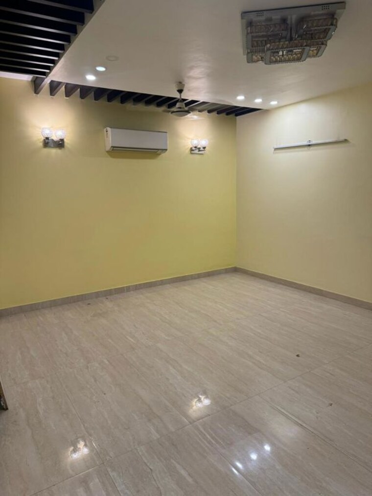 Room, pyramid-midtown 2 Bedroom 678 Sq.Ft. Apartment In Sector 59 Gurgaon 10084172