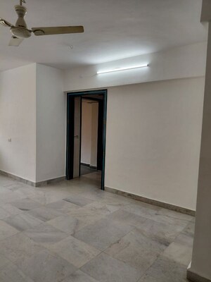 Room in 2 BHK Apartment at Sai Nath Sai Symphony, Mulund East – for Rent