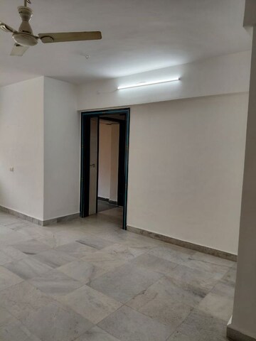 Room in 2 BHK Apartment at Sai Nath Sai Symphony, Mulund East – for Rent