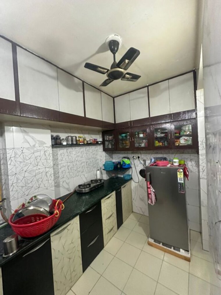 Kitchen, satellite 2 Bedroom 110 Sq.Ft. Apartment In Satellite Ahmedabad 10084138