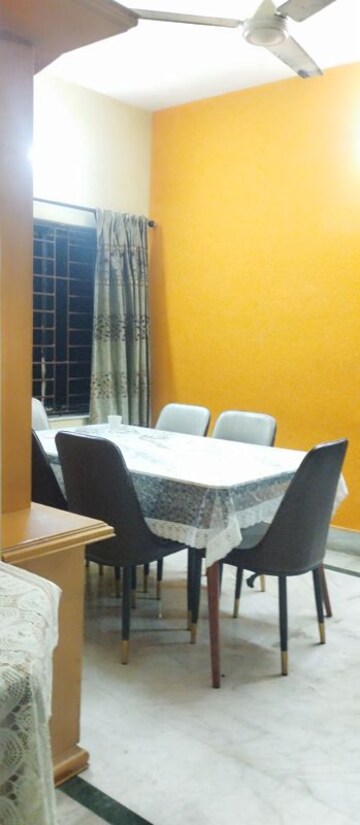 Master Bedroom in 3 BHK Apartment at Dharmatala Road – for Rent