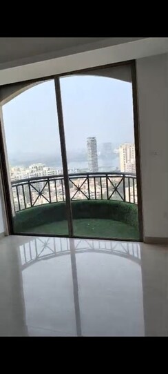 4 BHK + Servant Room Apartment For Rent in Hiranandani Gardens Lake Castle