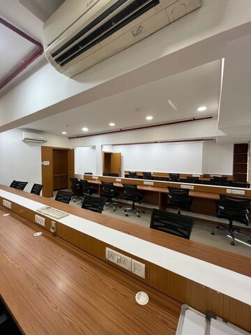  Office Space For Rent in Pinnacle Business Park, Andheri East
