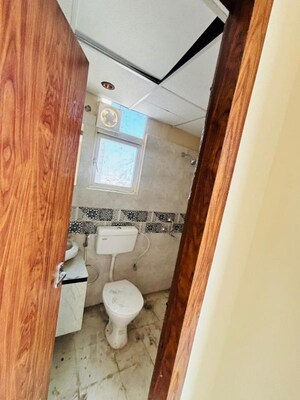 Furnished Amenities in 2 BHK Apartment at Signature Global Prime, Sector 63a – for Rent