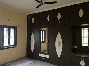 Building Lobby in 4 BHK Builder Floor at Aditya Mansion Jubilee Hills, Jubilee Hills – for Sale