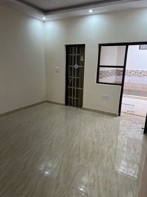Room in 2 BHK Independent House at Sector 116 – for Rent