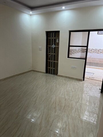 Room in 2 BHK Independent House at Sector 116 – for Rent