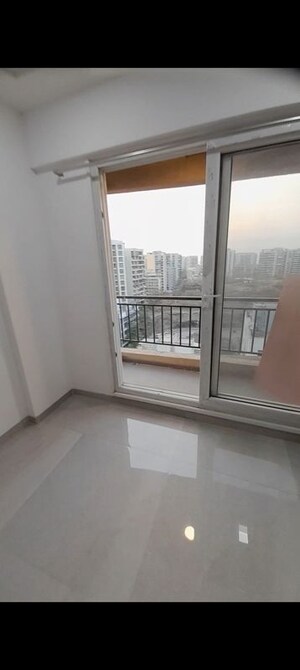 Room in 2 BHK Apartment at Sector 9a Ulwe – for Rent