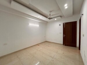 Room in 2 BHK Builder Floor at Palm Residency Chhatarpur, Chattarpur – for Rent