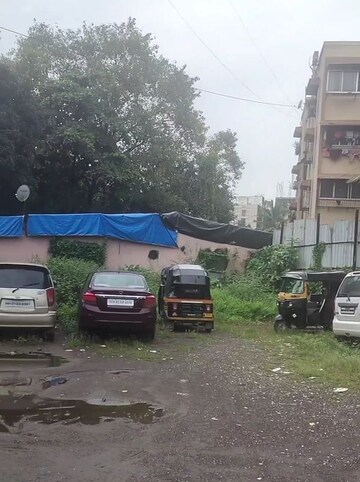  Plot For Sale in Andheri East