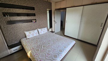 Master Bedroom in 2 BHK Apartment at Satellite – for Rent