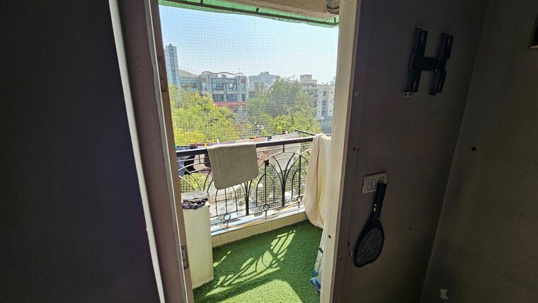 Balcony, satellite 2 Bedroom 1350 Sq.Ft. Apartment In Satellite Ahmedabad 10084343