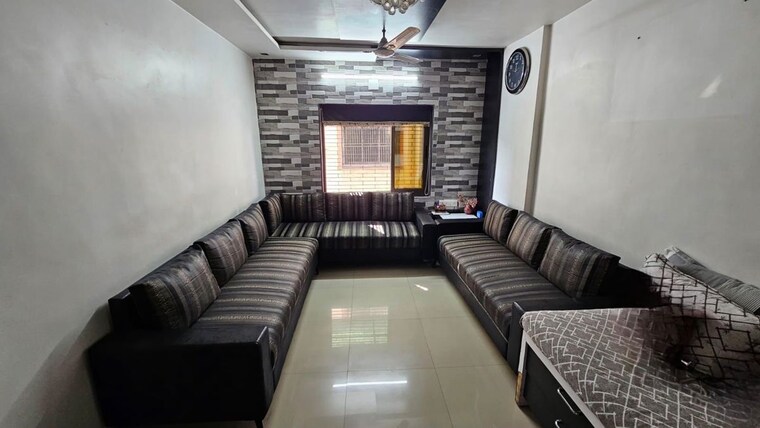 Living Room, satellite 2 Bedroom 1350 Sq.Ft. Apartment In Satellite Ahmedabad 10084343