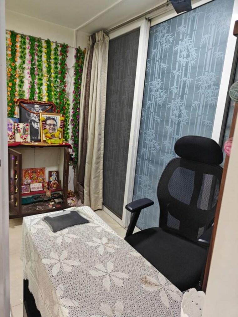 Living Room, amanora-aspire-towerss 3 Bedroom 2000 Sq.Ft. Apartment In Hadapsar Pune 10084344