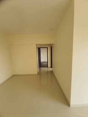 Room in 2 BHK Apartment at Jyoti Sukriti, Goregaon East – for Rent