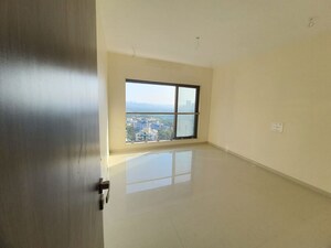 Room in 2 BHK Apartment at Jyoti Sukriti, Goregaon East – for Rent