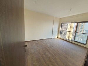 Room in 2 BHK Apartment at Jyoti Sukriti, Goregaon East – for Rent