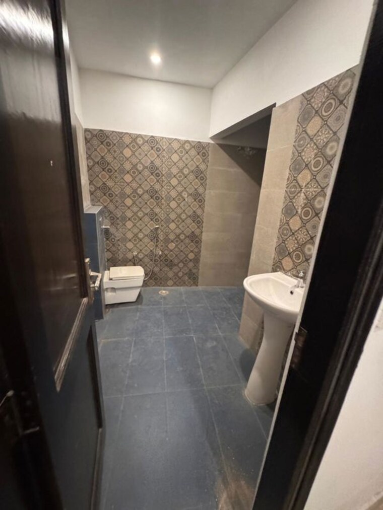 Balcony, jakhan 3 Bedroom 1900 Sq.Ft. Builder Floor In Jakhan Dehradun 10084350