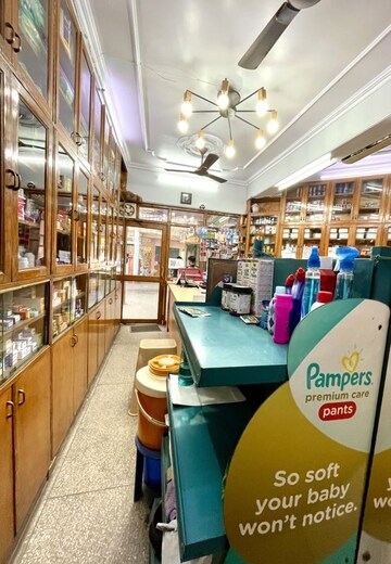 Team Area in  Shop at Gtb Enclave – for Sale