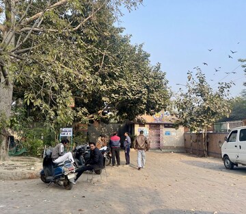 Parking in  Shop at Gtb Enclave – for Sale