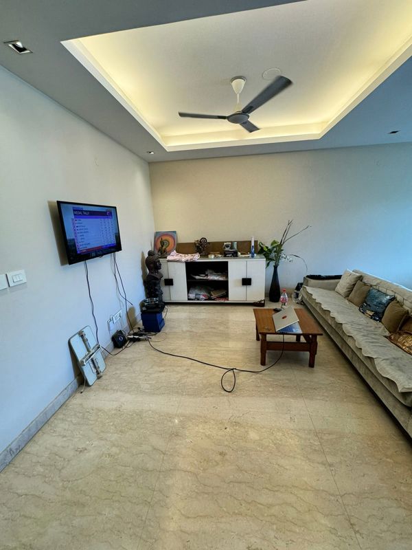 3 BHK + Pooja Room Apartment For Rent in SS The Palladians
