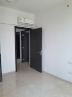 Room in 3 BHK Apartment at Oberoi Sky City, Borivali East – for Rent