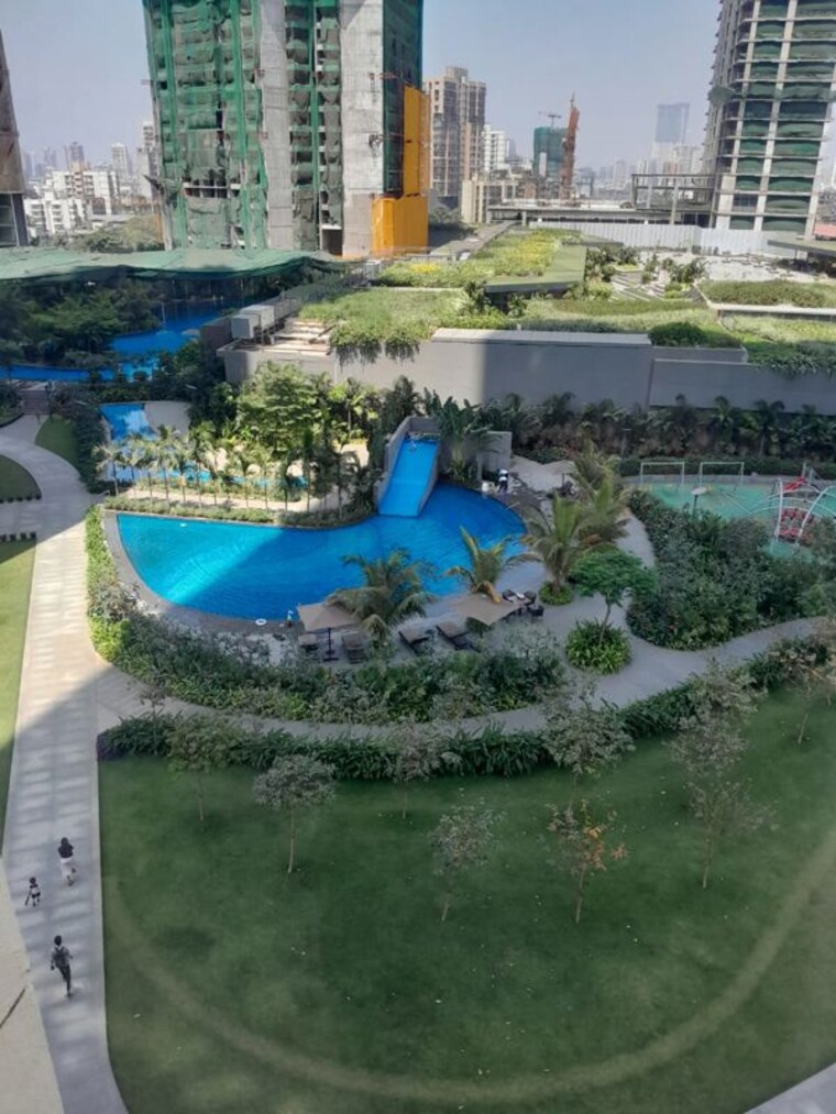 Swimming Pool, oberoi-sky-city 3 Bedroom 1073 Sq.Ft. Apartment In Borivali East Mumbai 10084406