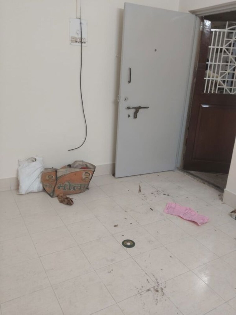 Room, jyoti-complex 1 Bedroom 425 Sq.Ft. Apartment In Goregaon East Mumbai 10084421