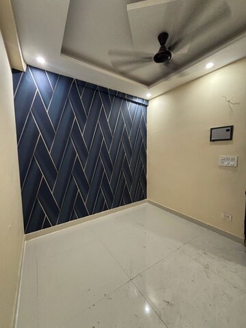 Balcony in 2 BHK Builder Floor at SAP Homes, Sector 49 – for Sale