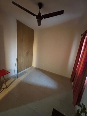 Room in 3 BHK Apartment at Windlass River Valley, Harrawala – for Rent