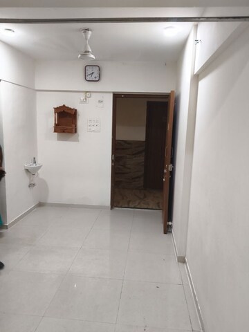 1 BHK Apartment For Rent in Vile Parle East