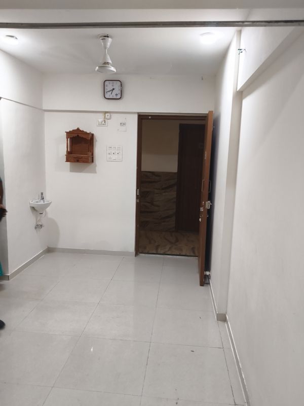 1 BHK Apartment For Rent in Vile Parle East