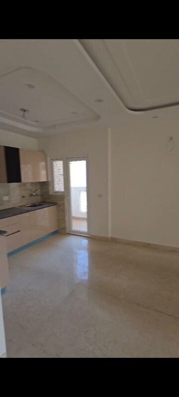 Room in 3 BHK Apartment at Samridhi Luxuriya Avenue, Sector 150 – for Rent