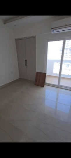 3 BHK Apartment For Rent in Samridhi Luxuriya Avenue