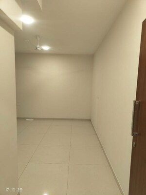 Building Lobby in 3 BHK Apartment at Shapoorji Pallonji Joyville Gurgaon, Sector 102 – for Rent