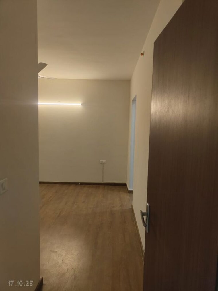 Room, shapoorji-pallonji-joyville-gurgaon 3 Bedroom 1857 Sq.Ft. Apartment In Sector 102 Gurgaon 10084444