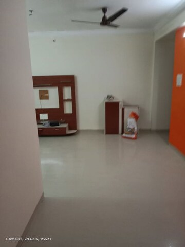 Room in 2 BHK Apartment at Madhushri Apartment, Goregaon East – for Rent