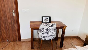 Team Area in 1 BHK Builder Floor at Ansal Sushant Lok I, Sector 43 – for Rent