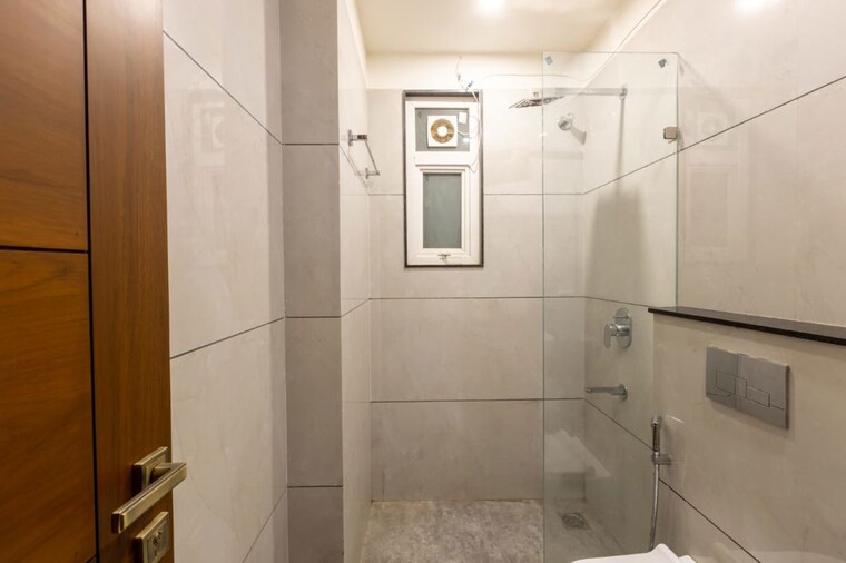 Bathroom, ansal-sushant-lok-i 1 Bedroom 540 Sq.Ft. Builder Floor In Sector 43 Gurgaon 10084516