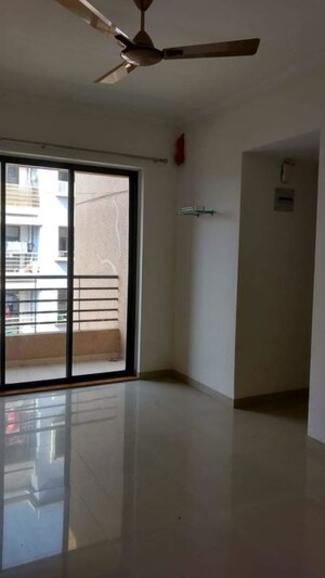 1 BHK Apartment For Sale in Puranik Hometown Phase II, Ghodbunder Road