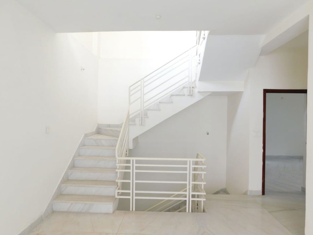 4 BHK + Pooja Room Villa For Rent in Kondapur