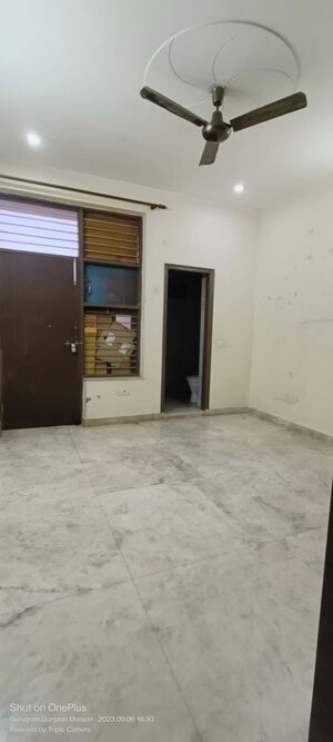 Room in 2 BHK Builder Floor at Sector 46 – for Rent