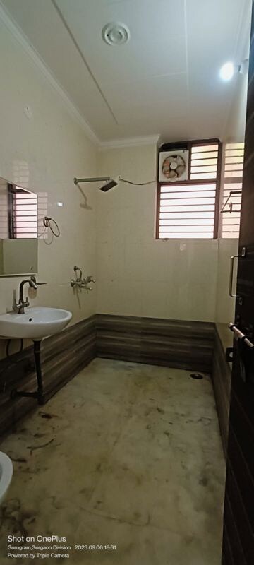 Bathroom in 2 BHK Builder Floor at Sector 46 – for Rent