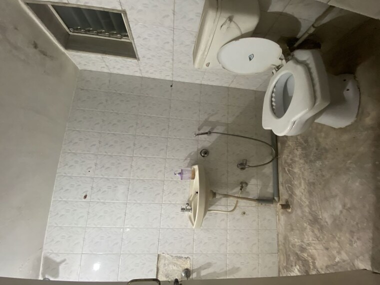 Bathroom, pragati nagar 2 Bedroom 1000 Sq.Ft. Apartment In Pragati Nagar Pune 10084541
