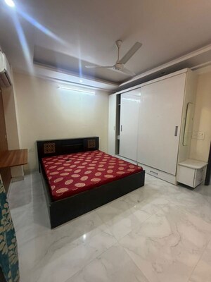 Bedroom in 3 BHK Builder Floor at Sector 30 – for Rent