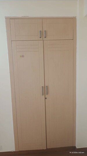 Furnished Amenities in 3 BHK Apartment at BPTP The Resort, Sector 75 – for Rent