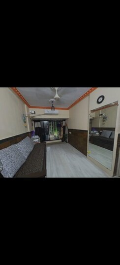 2 BHK Apartment For Rent in Romell Diva