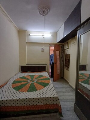 2 BHK Apartment For Rent in Pratap Tower, Uthalsar